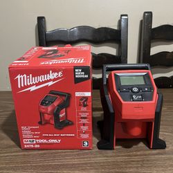 Milwaukee M12 Compact Inflator 