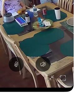 Dining room table 8 chairs 2 inserts to extend length