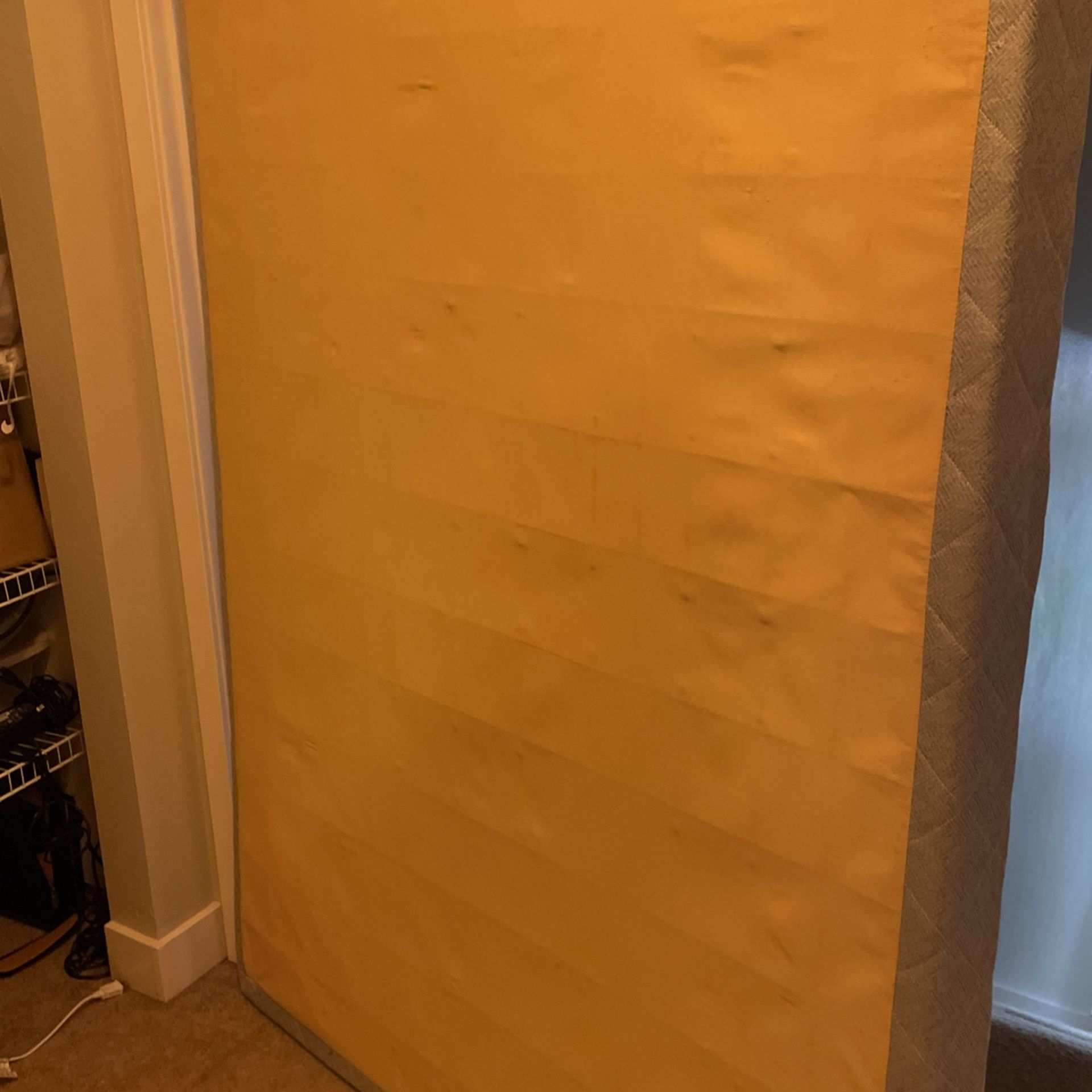 Mattress and Boxspring Full Size for Sale in Maple Valley, WA OfferUp