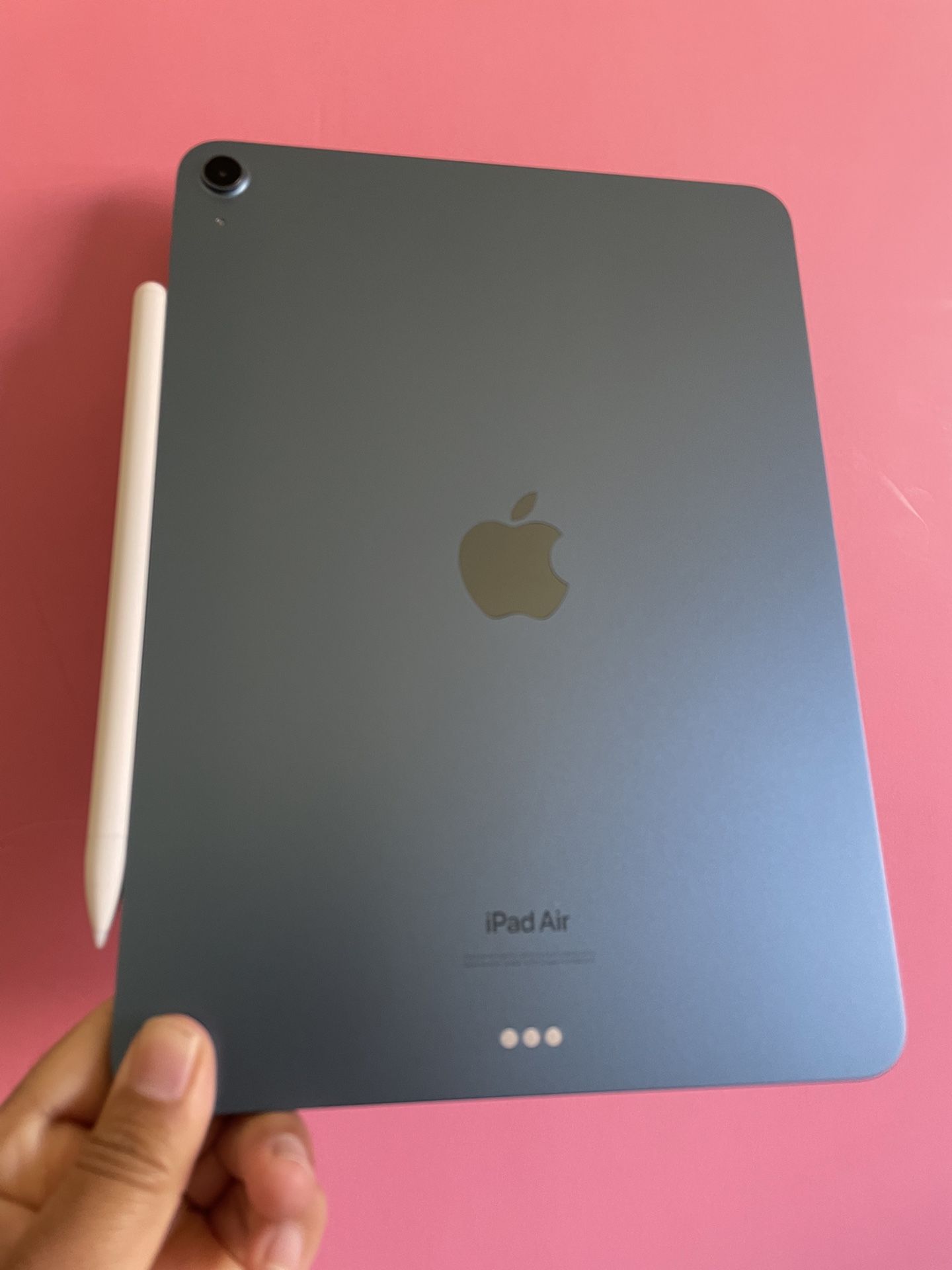 Apple IPad Air 5th Generation (10.9” Liquid Retina/ M1 chip / Latest Model) 64GB with pen, keyboard case & Accessories (256gb $599),All Products : American Fashion Style Bags On Sale