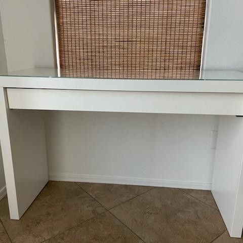 Ikea Malm Dressing Table/Vanity/Desk for Sale in Gilbert, AZ - OfferUp Ikea Malm Dressing Table/Vanity/Desk for Sale in Gilbert, AZ - OfferUp