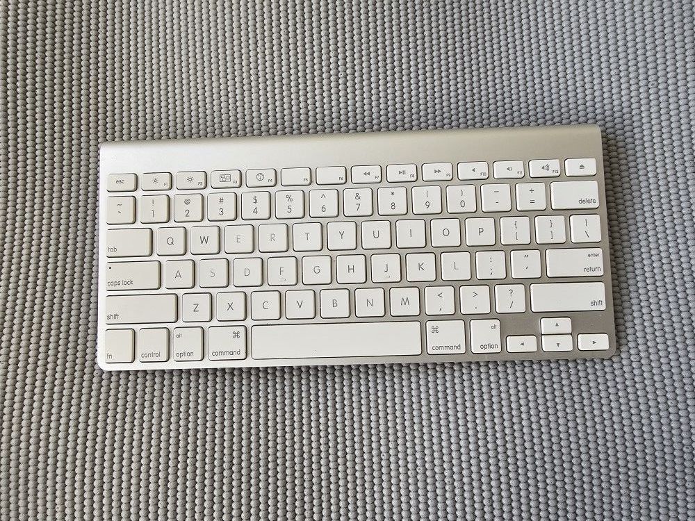 Apple Keyboard