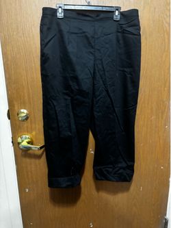 Black Alfred Dunner pants with elastic waist