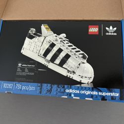 LEGO ADIDAS