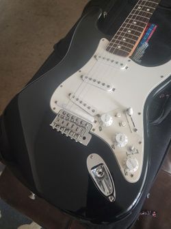 Roland Ready Fender Stratocaster Mim 
