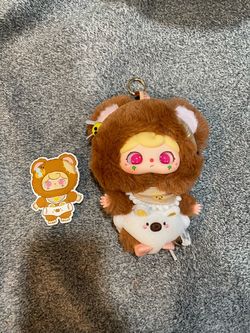 Baby three / Pop mart Plush Doll Keychain collectible