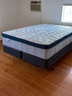 Queen Size Mattress Pillow Top New bedframe sold separately