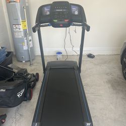 Horizon Fitness T101 Folding Treadmill 