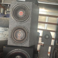 2 Quantum Audio Speakers