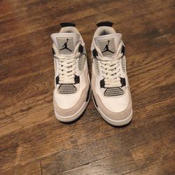 Jordan 4 Military Blk Size 11.5 