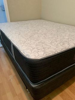 New queen mattress and box spring 2 pc bed frame is not included