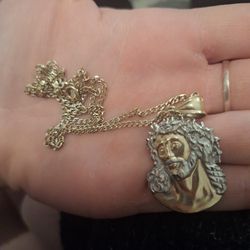 Gold Chain With Jesus Pendant