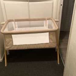 Free Bassinet 