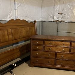 King Size Bed Set And Dresser