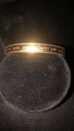 Multi-lingual Avon Vintage Mother Bracelet 