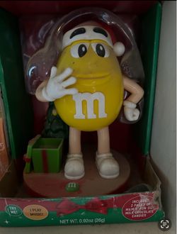 M&M's Yellow Character Christmas Music Figure