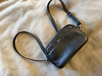 Levi’s black crossbody bag