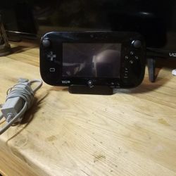 Nintendo Wii U Game Console 32 Gig With Charger And Docking Station