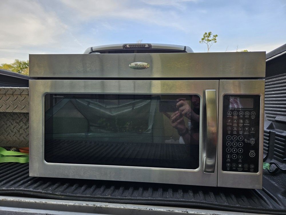 Microwave for Parts