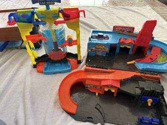 Hot Wheels Car Wash And Track!