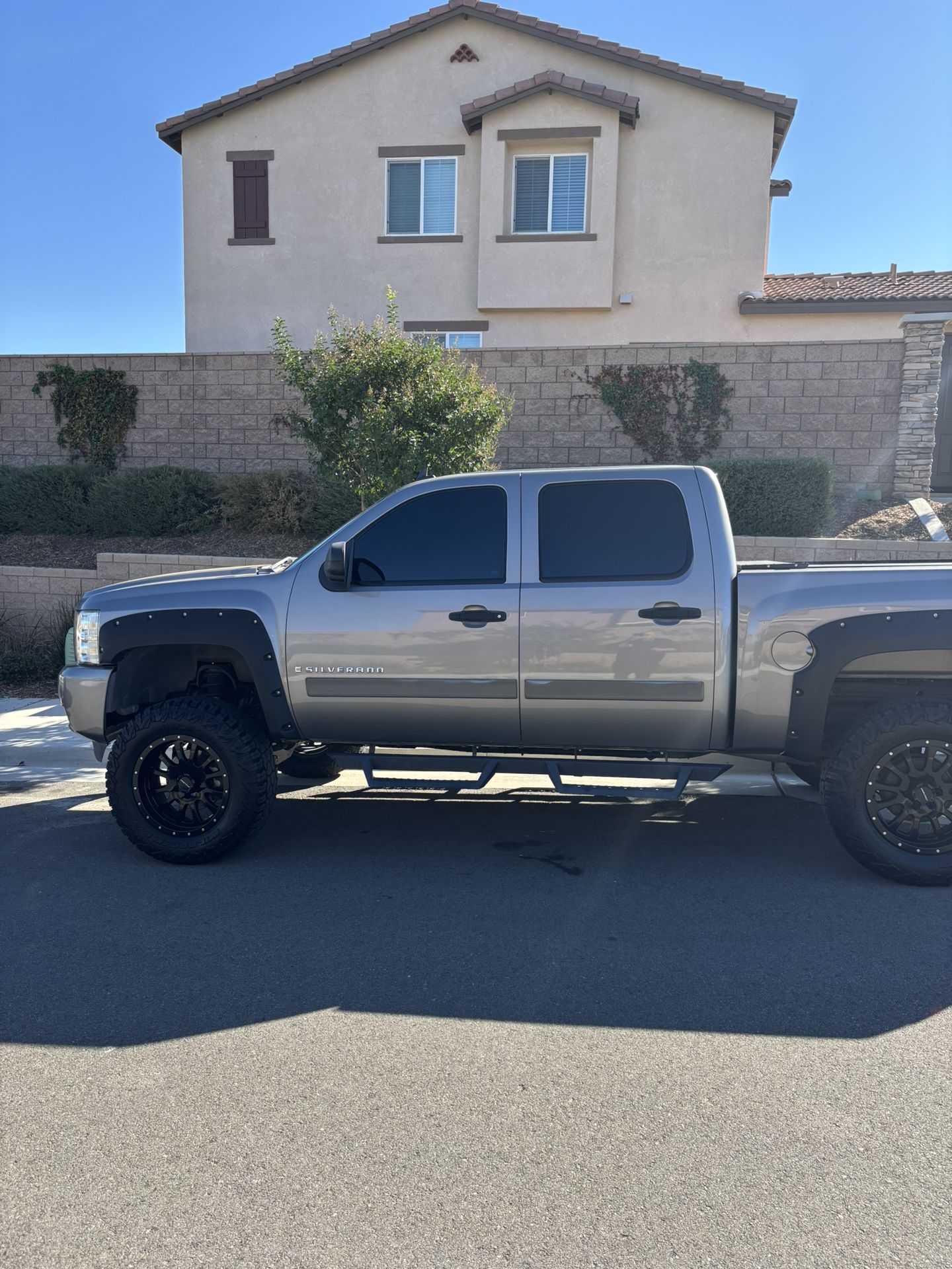 Truck Lots Of New Parts Clean Tittle Cold Ac