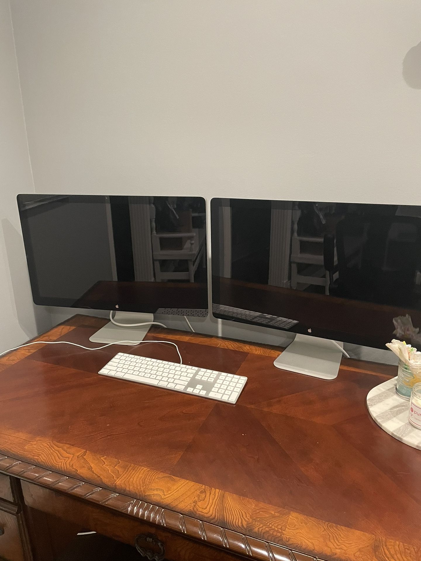 Apple Thunderbolt Monitors