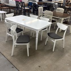 Dining Table 7 Pieces Set!!