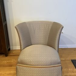 SWIVEL ACCENT CHAIR - beige abstract geometric design