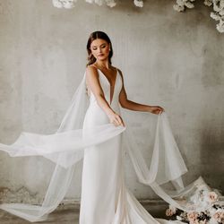 Brand New bridal gown for sell
