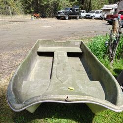 9' Fiberglass Boat 