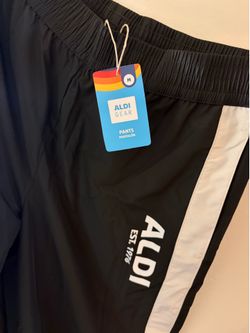 Aldis black pants