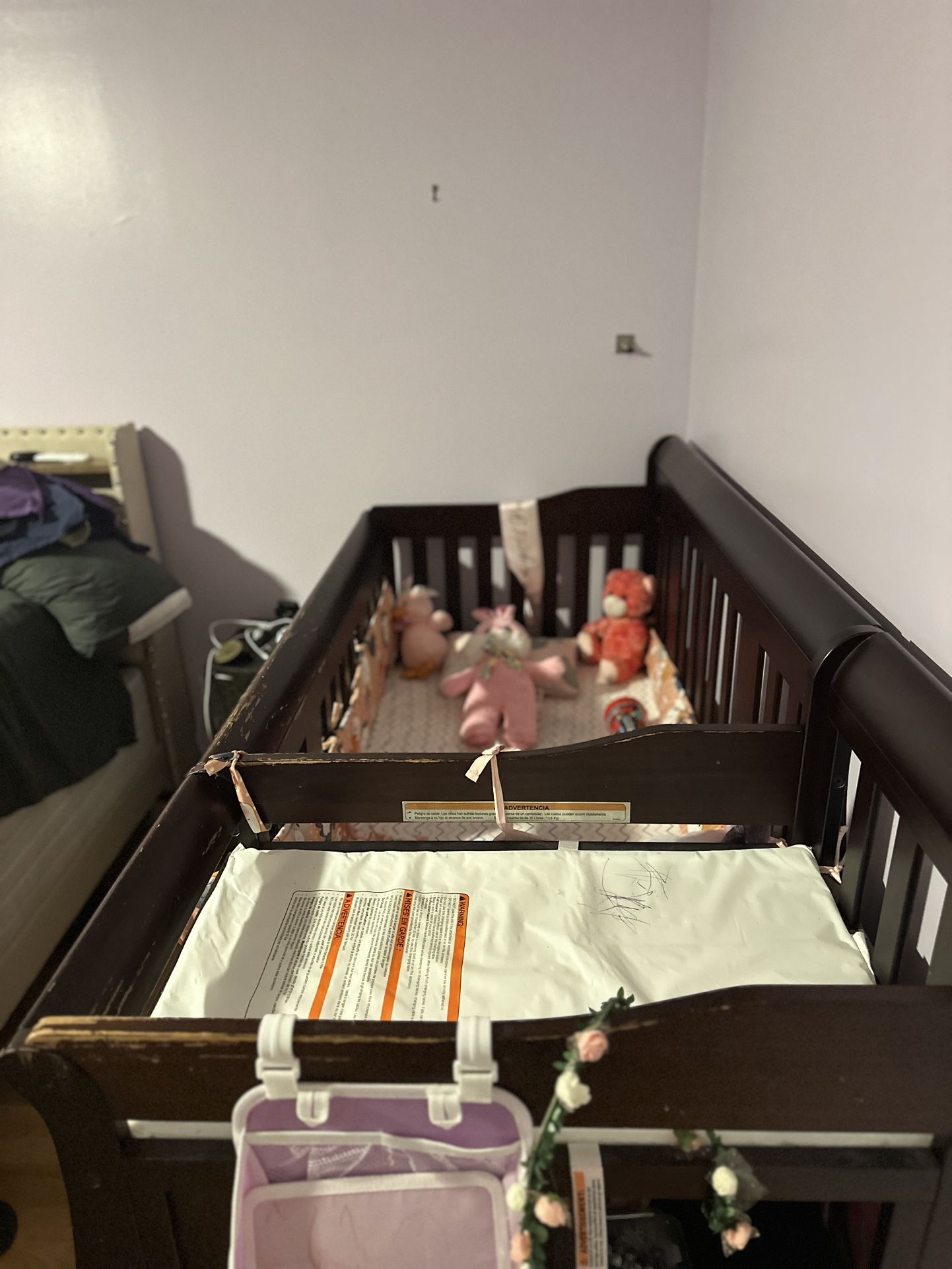 Crib With Changing Table And Drawers
