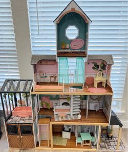 Dollhouse