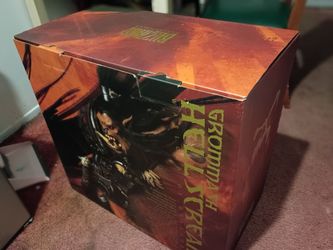 Blizzard Collectibles Grommash Hellscream Figure Box