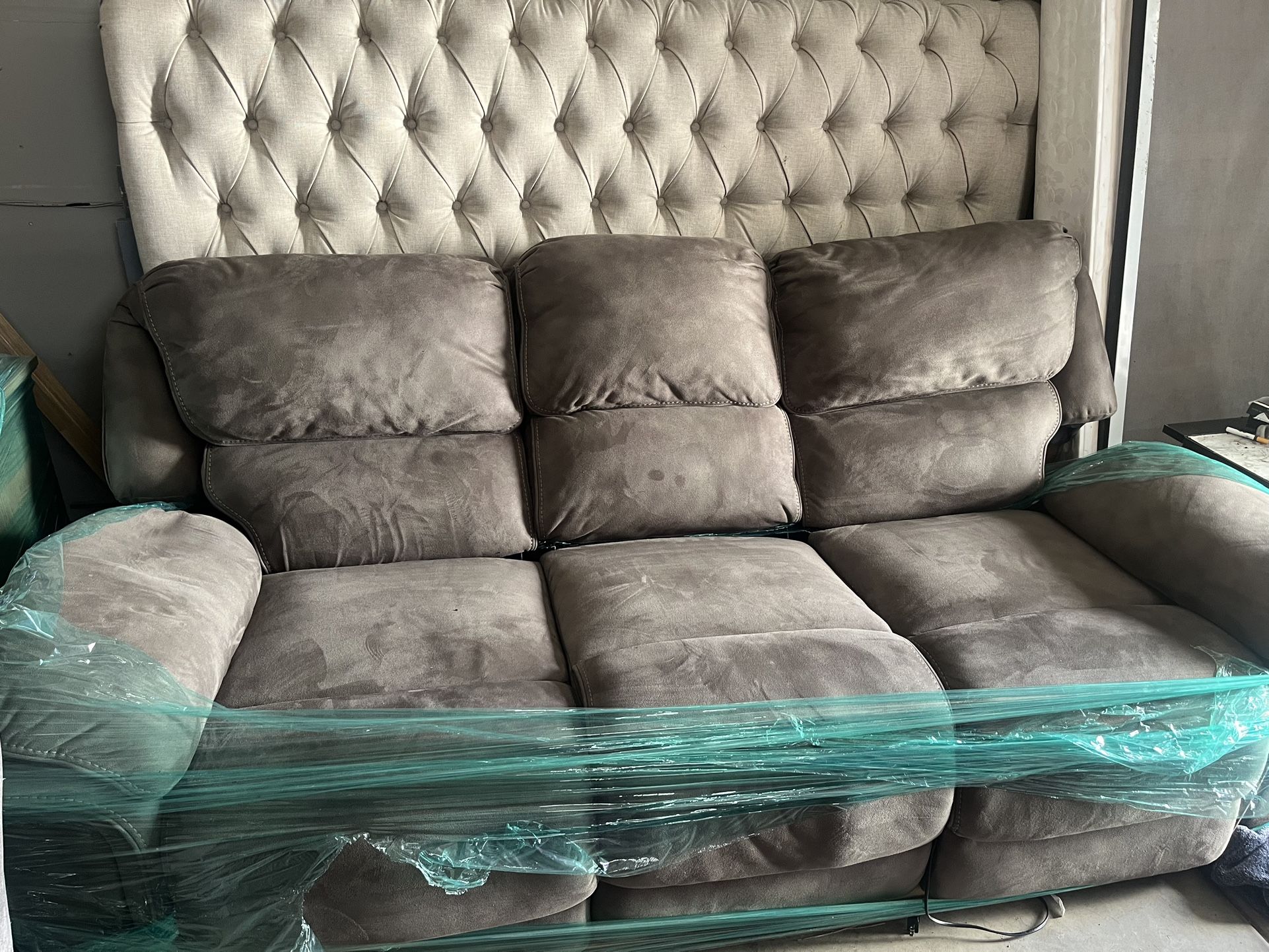 Reclining Couch (charging And Electric)
