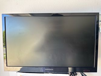 Insignia Flat Screen TV