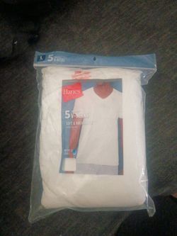 Hanes Large v neck 5 pack