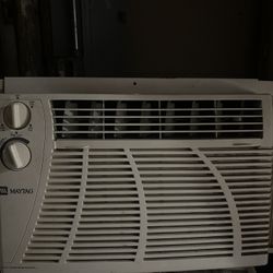 Air Conditioner  Works Perfect 