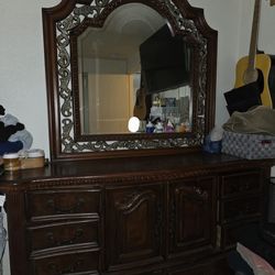 Vanity, Dresser With Mirror