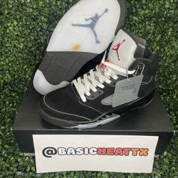 Size 9 Men- Jordan 5 Black Metallic Reimagined 