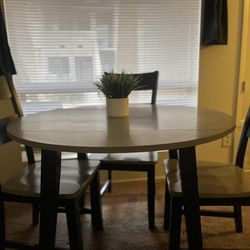 Merrill Creek 5-Piece Round Dining Table Set