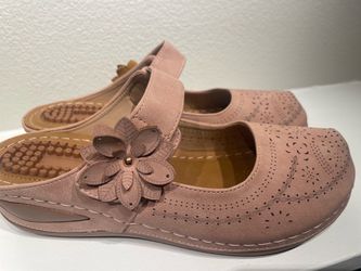 Woman’s size 10