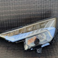 2018 2019 2020 2021 2022 AUDI Q8 LEFT DRIVER  SIDE LED MATRIX HEADLIGHT OEM