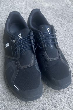 Cloud shoes men’s black size 10.5