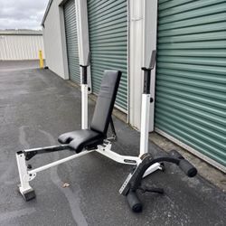 Weight Bench Press With Leg Extension 