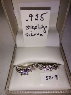 New. .925 Sterling Silver wedding set