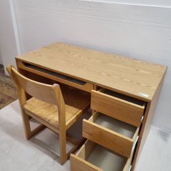 OFFICE/STUDENT DESK WITH 3 DRAWERS AND KEYBOARD DRAWER (HOME50)