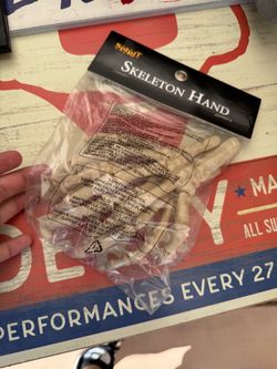 Spirit halloween skeleton hands (2 skeleton hands)
