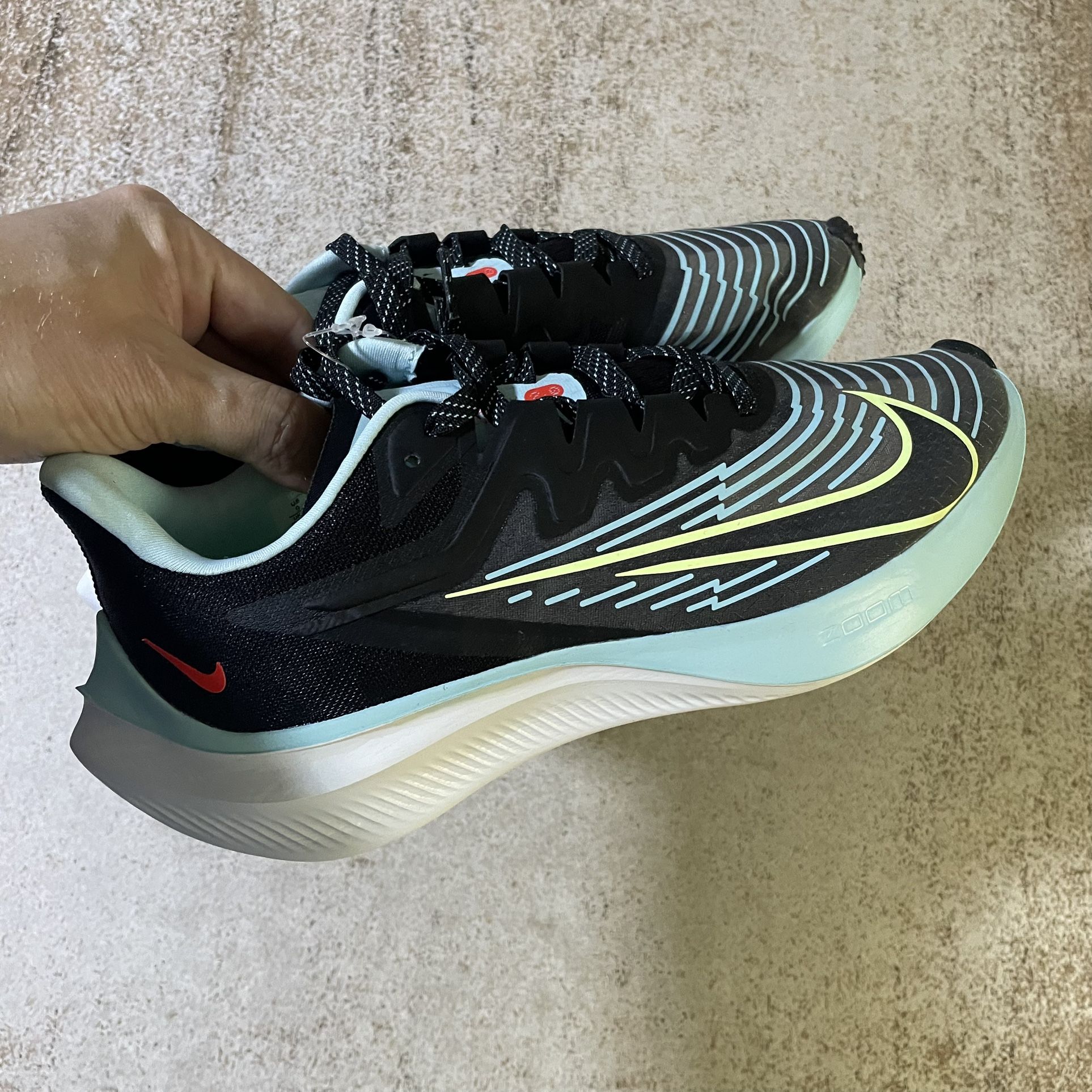 Nike Zoom Gravity Women's Size Brand New!