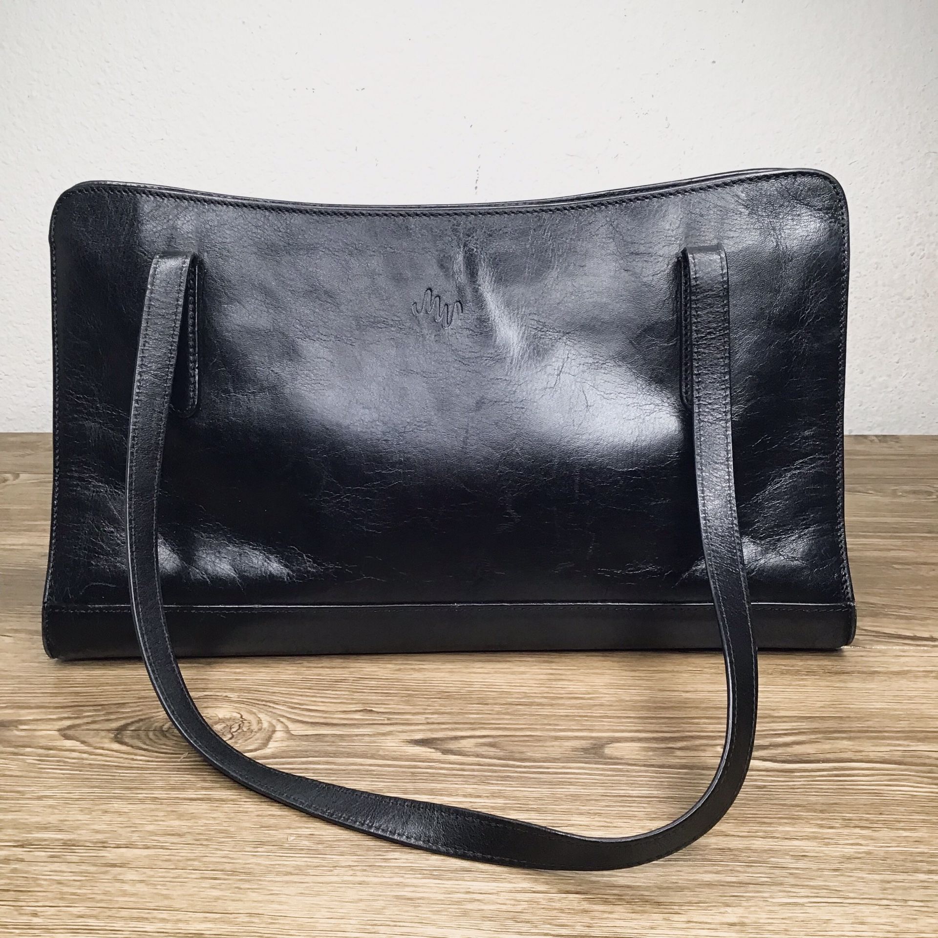 Monsac original Italian leather shoulder bag